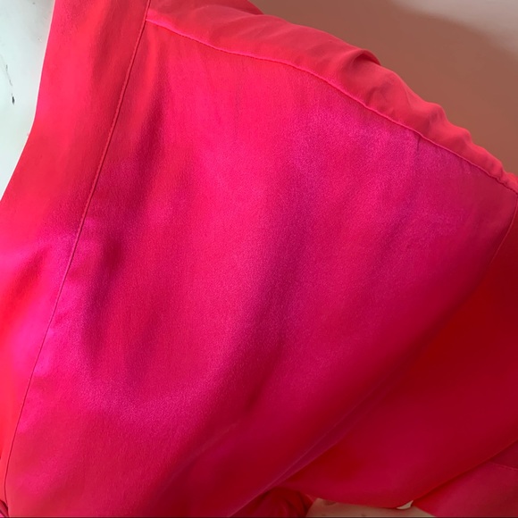 Victoria’s Secret Bright Pink Silky Robe - Picture 3 of 15